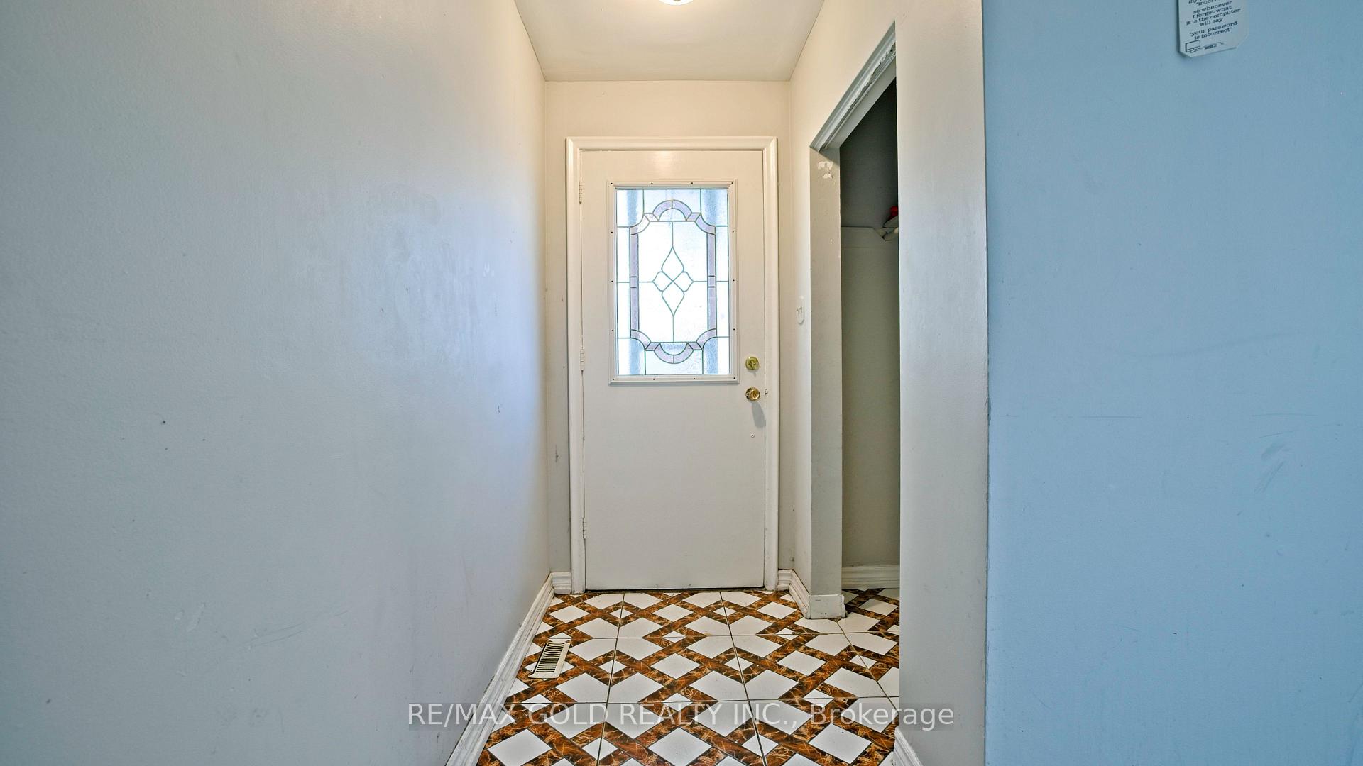 Photo 13 of 3352 Etude Drive, Mississauga, Malton — HOMEH