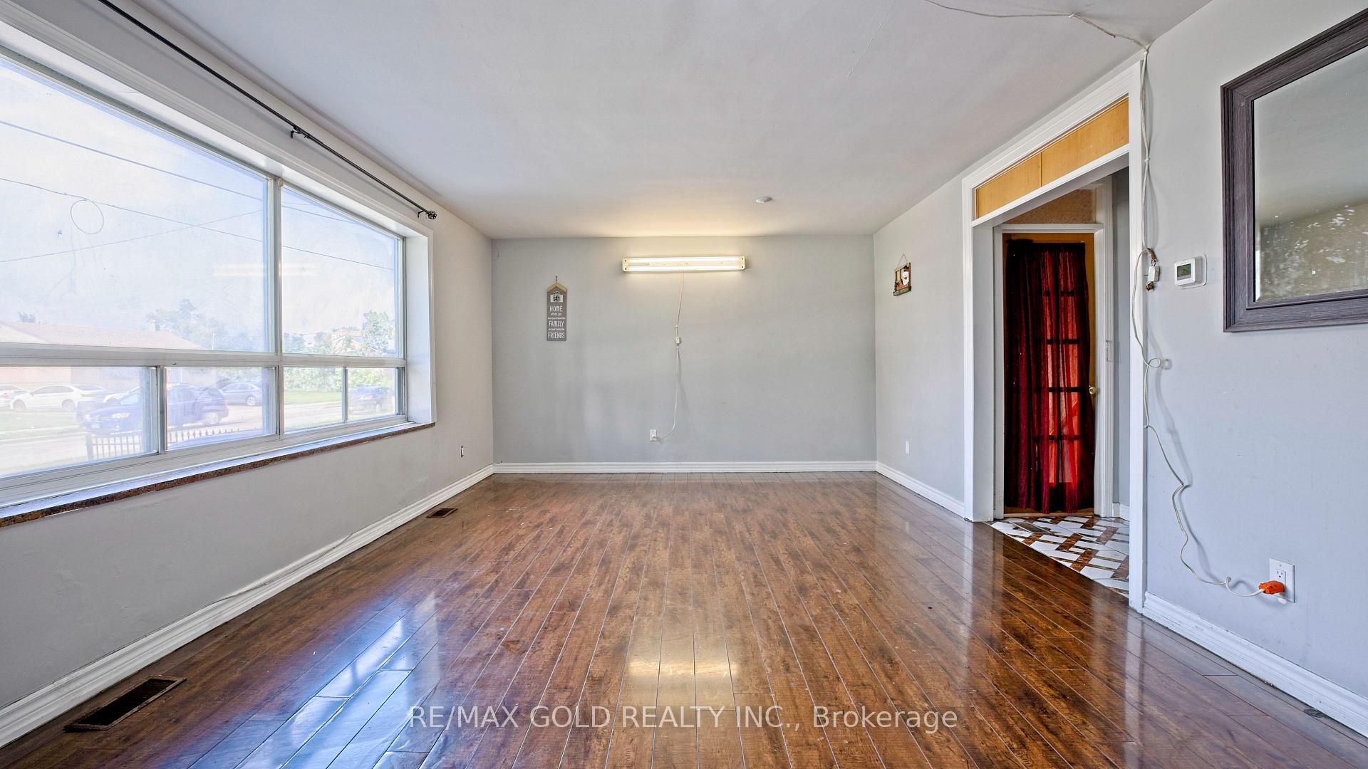 Photo 14 of 3352 Etude Drive, Mississauga, Malton — HOMEH