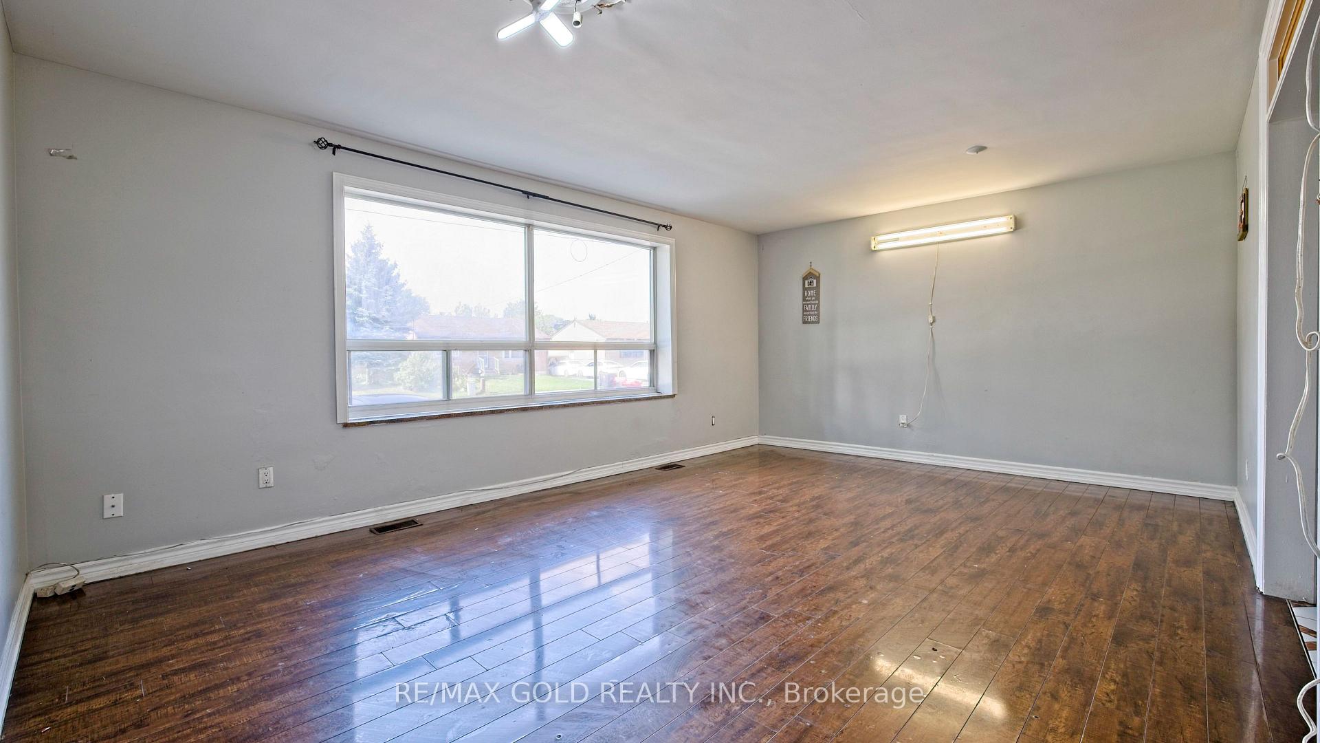 Photo 15 of 3352 Etude Drive, Mississauga, Malton — HOMEH