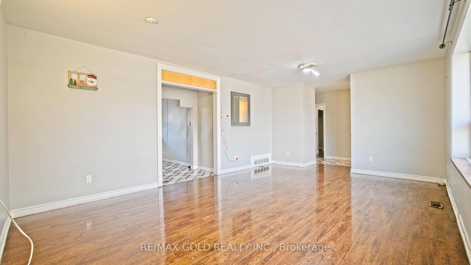 Photo 16 of 3352 Etude Drive, Mississauga, Malton — HOMEH