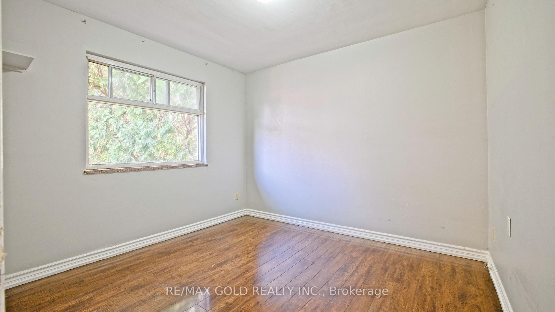 Photo 22 of 3352 Etude Drive, Mississauga, Malton — HOMEH