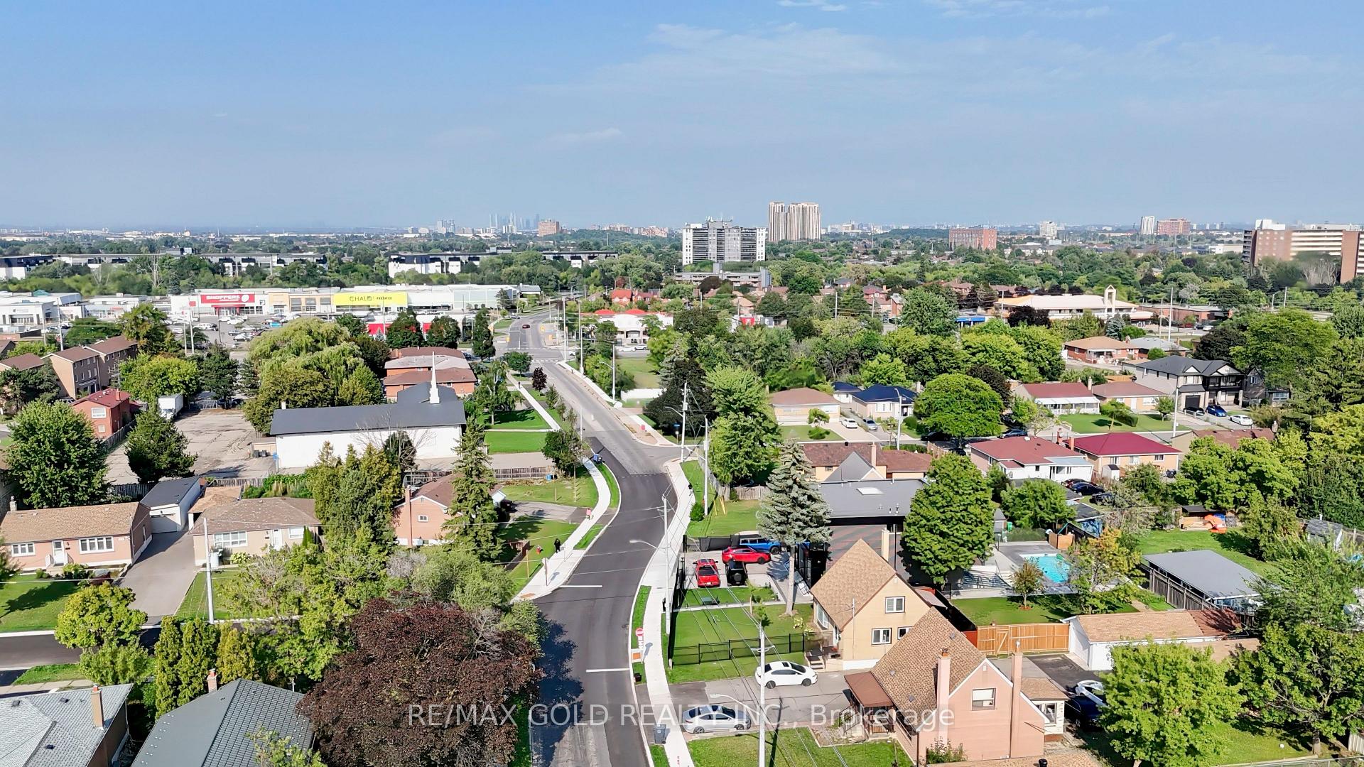 Photo 29 of 3352 Etude Drive, Mississauga, Malton — HOMEH