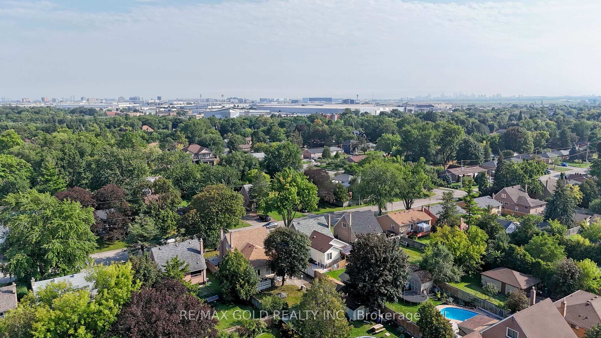 Photo 31 of 3352 Etude Drive, Mississauga, Malton — HOMEH