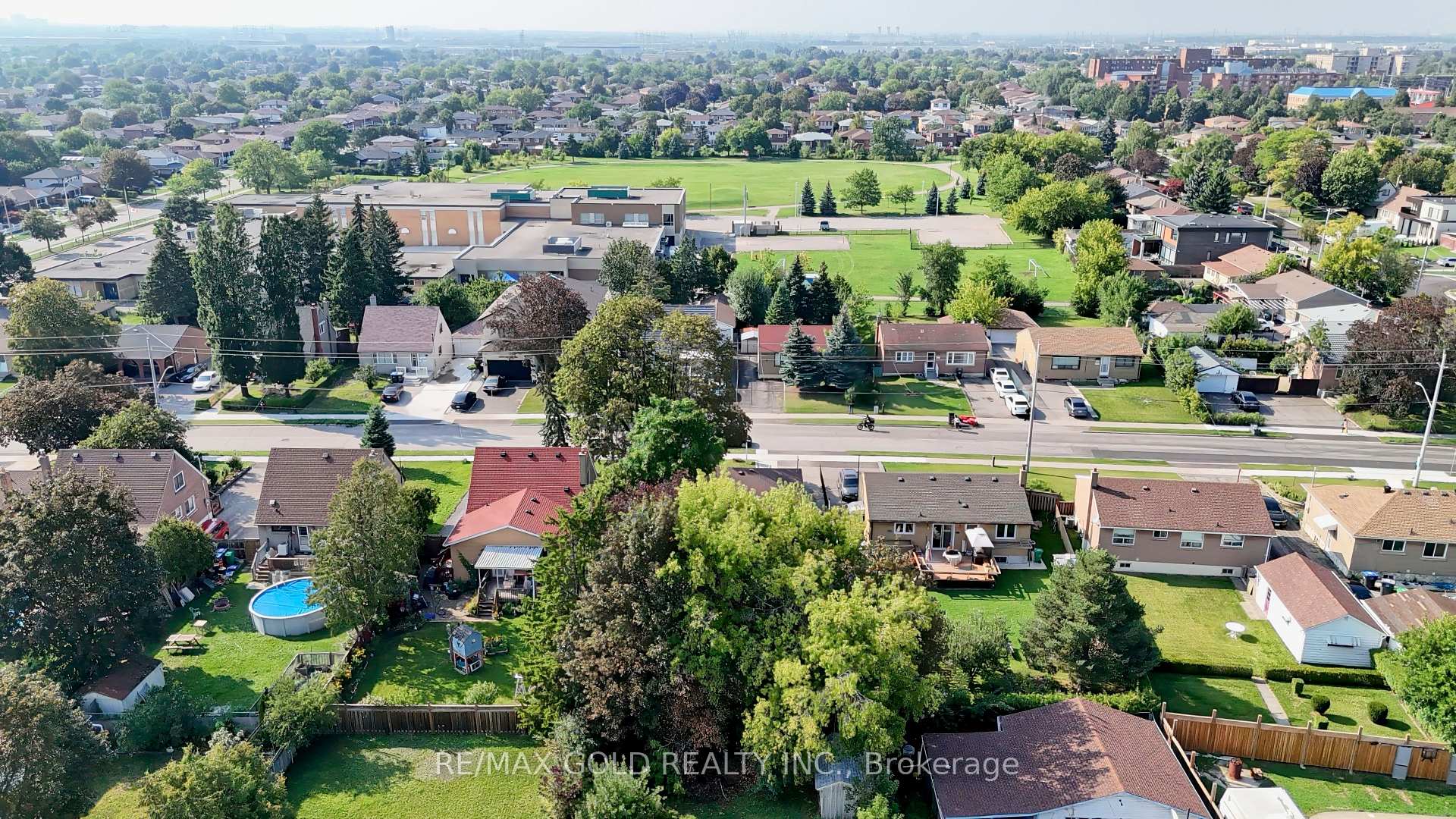 Photo 34 of 3352 Etude Drive, Mississauga, Malton — HOMEH