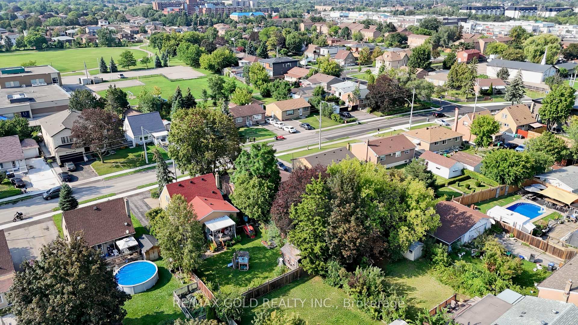 Photo 35 of 3352 Etude Drive, Mississauga, Malton — HOMEH