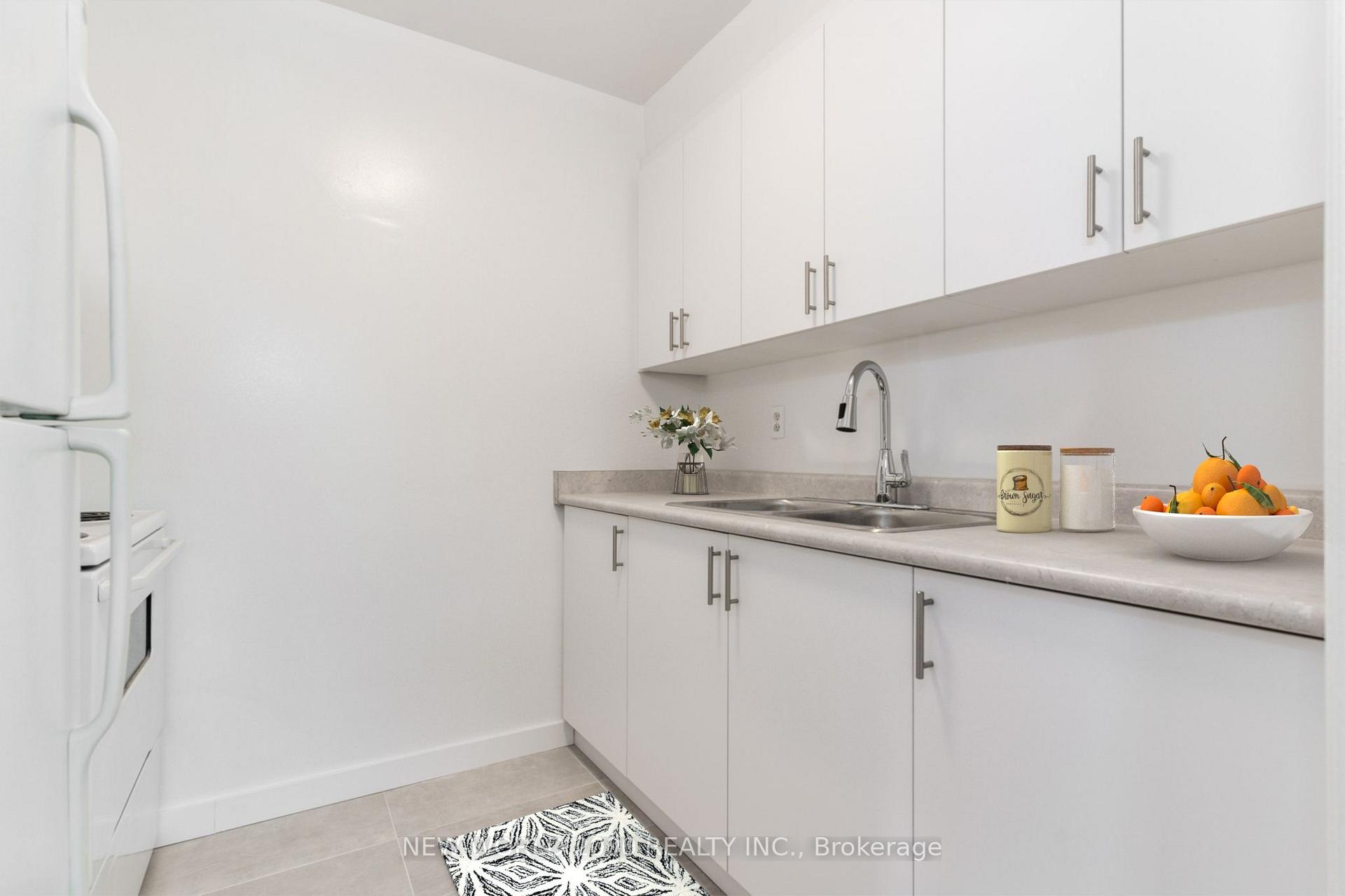 Photo 6 of Unit 308, 485 Eglinton Avenue E, Toronto, Mount Pleasant East — HOMEH