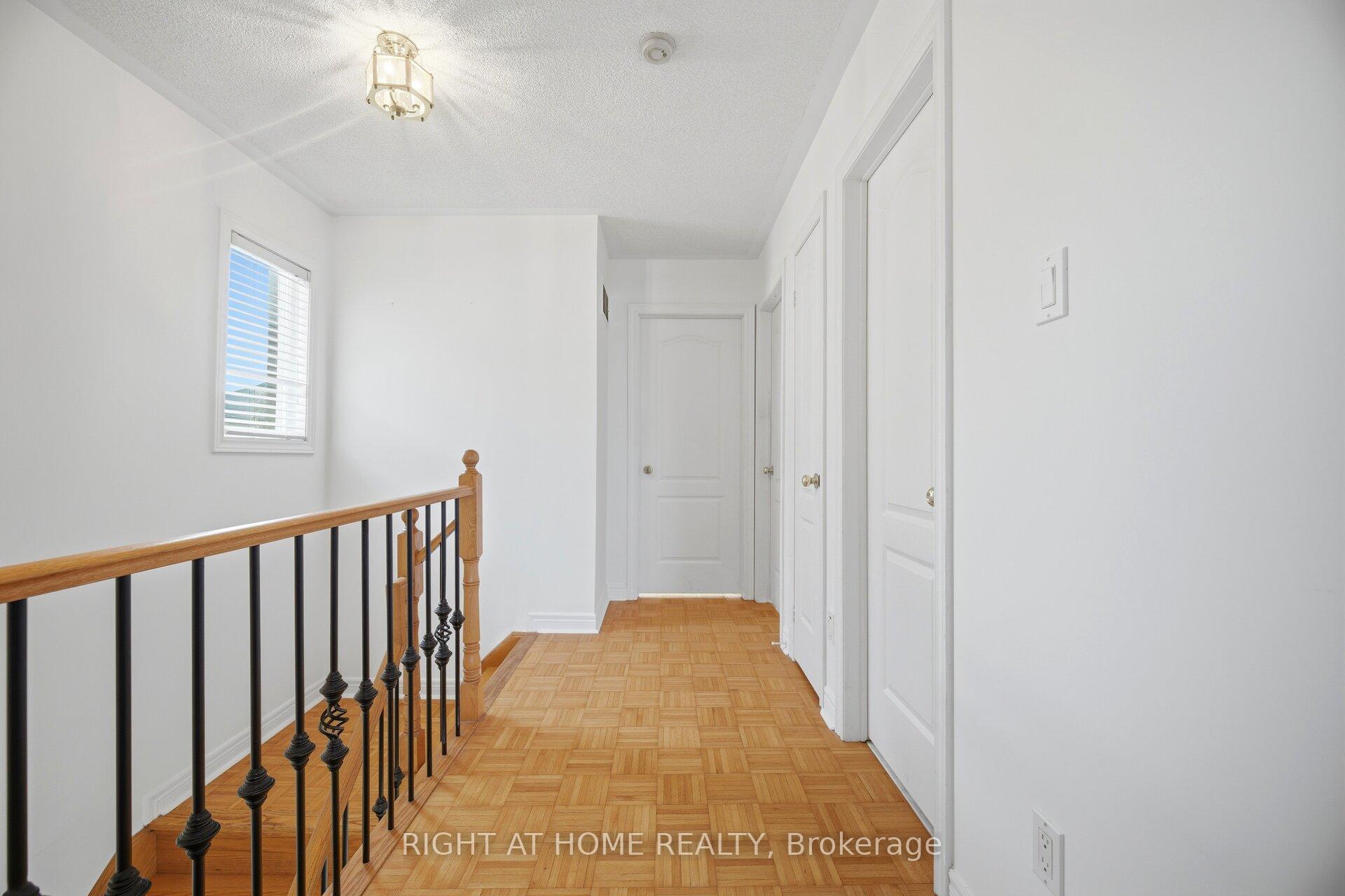 Photo 12 of 8 Richelieu Court, Caledon, Bolton East — HOMEH