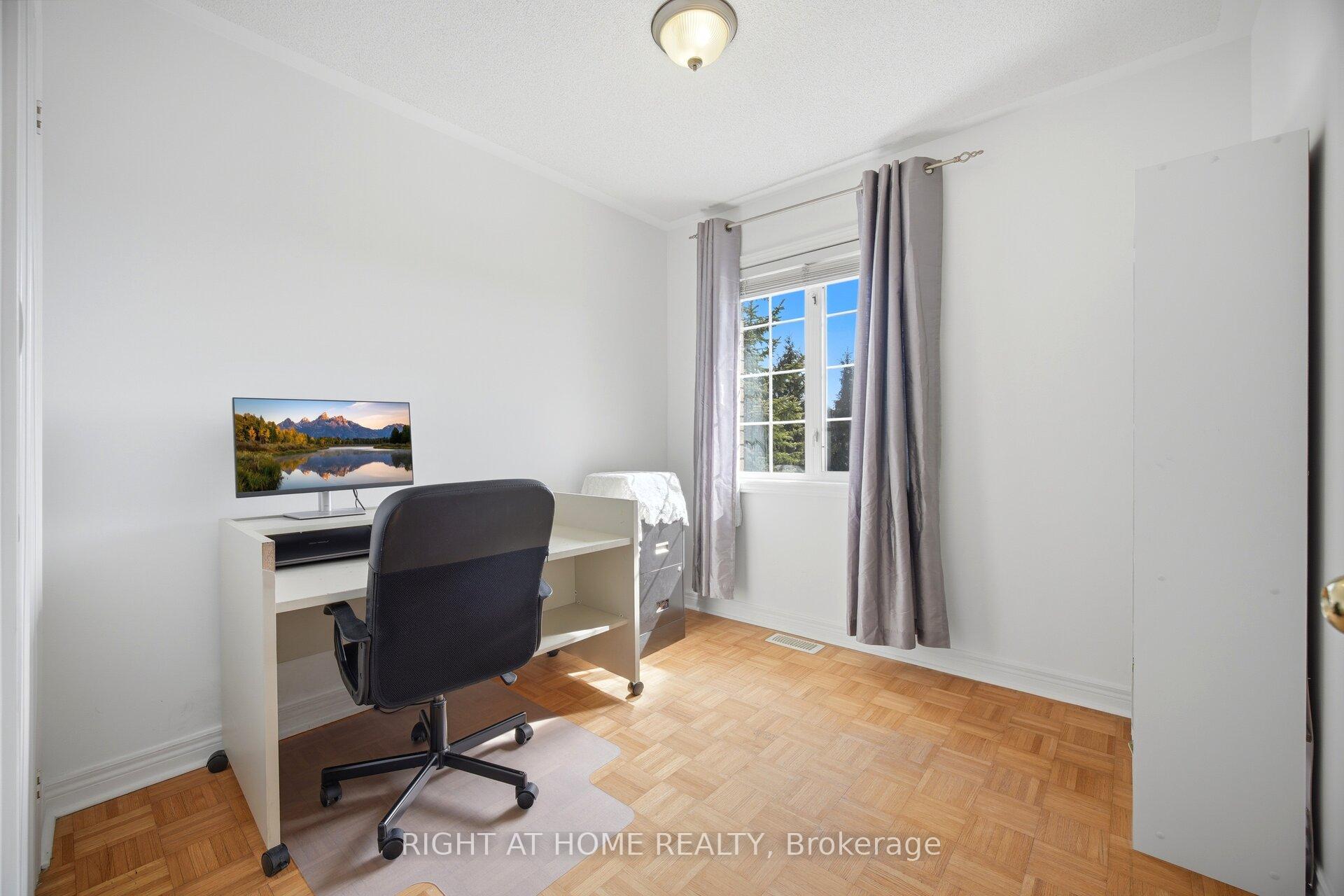 Photo 14 of 8 Richelieu Court, Caledon, Bolton East — HOMEH