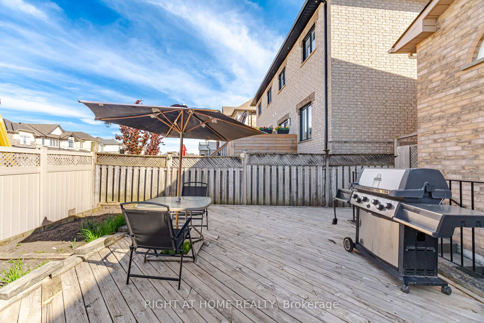Photo 24 of 8 Richelieu Court, Caledon, Bolton East — HOMEH