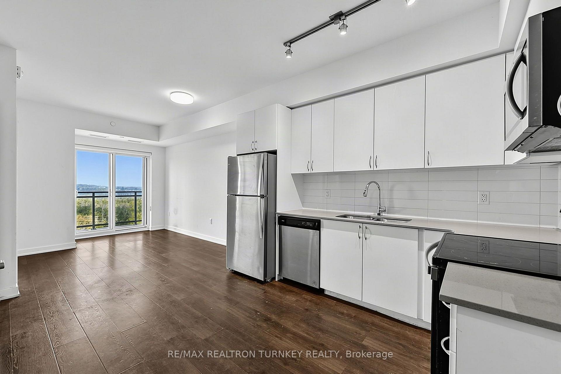 Photo 10 of Unit 1202, 56 Lakeside Terrace, Barrie, Little Lake — HOMEH