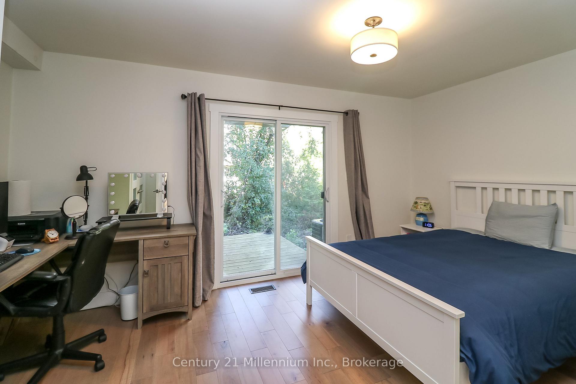 Photo 26 of 194 Escarpment Crescent, Collingwood — HOMEH