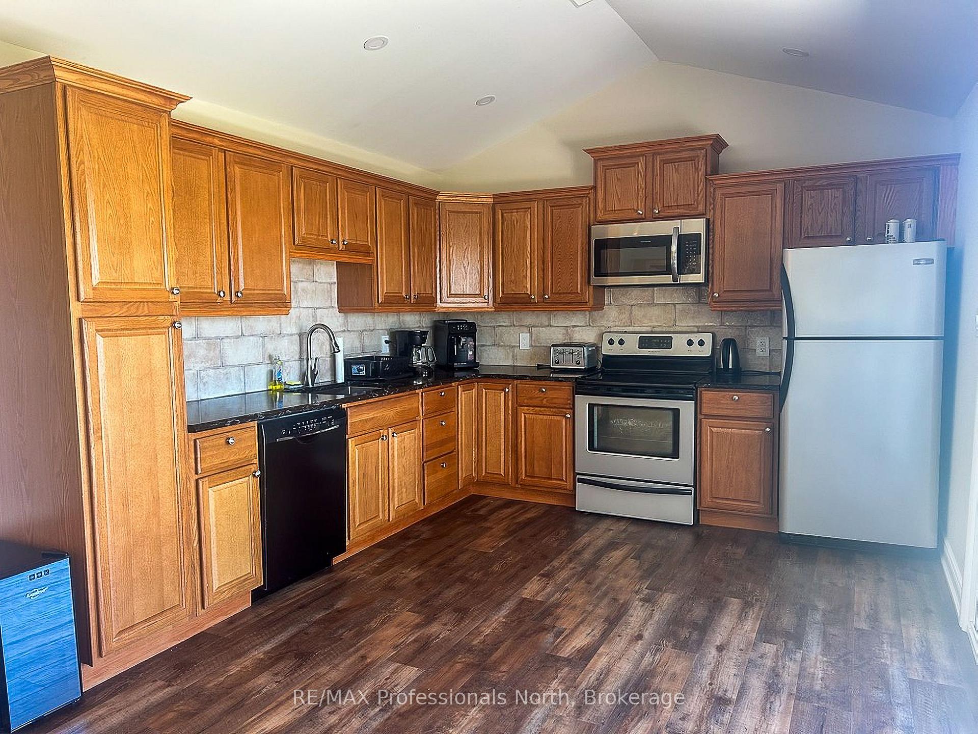 Photo 9 of 652 Robel Drive, Selwyn — HOMEH