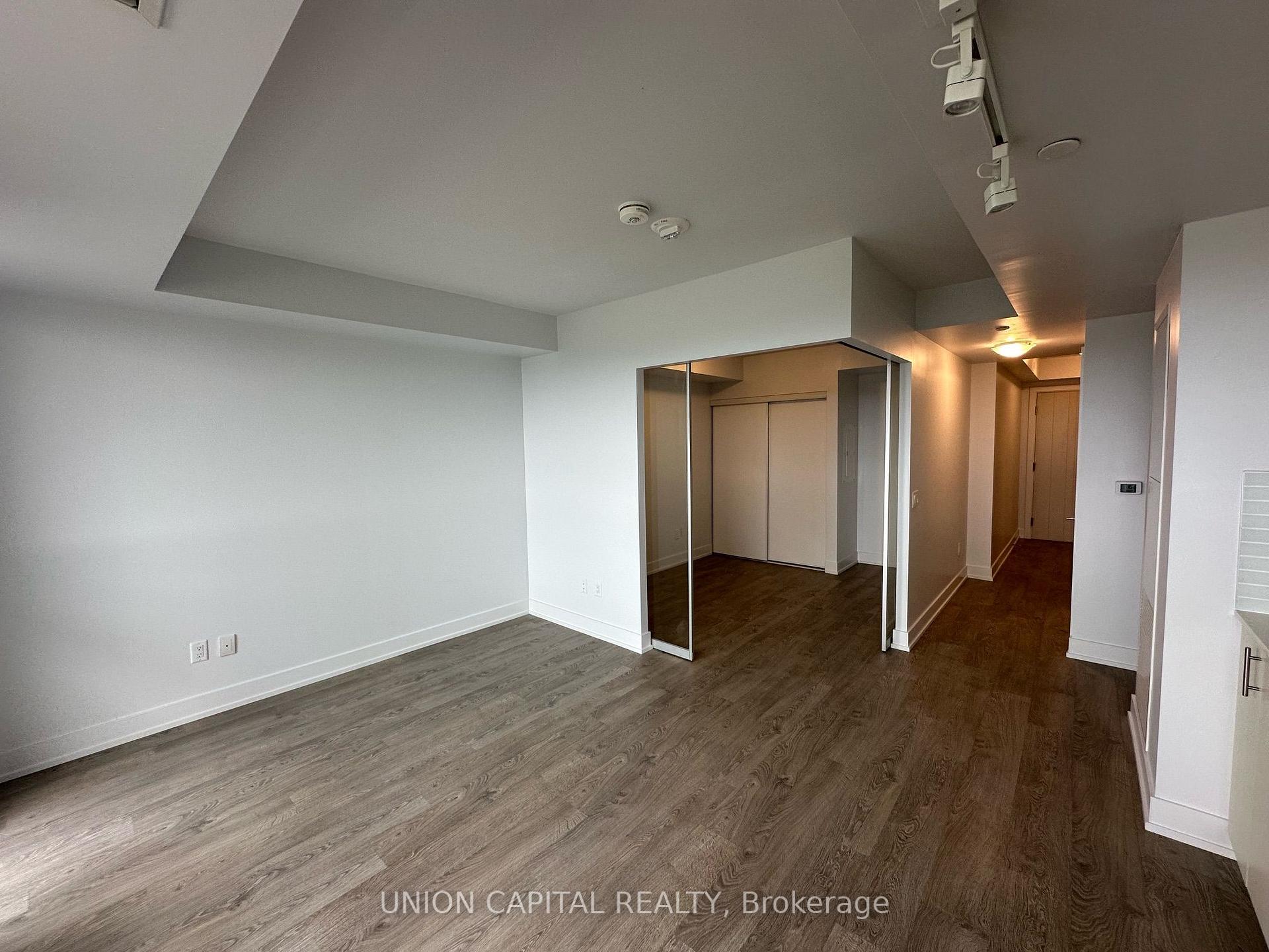 Photo 2 of Unit 2221, 2550 Simcoe Street N, Oshawa, Windfields — HOMEH