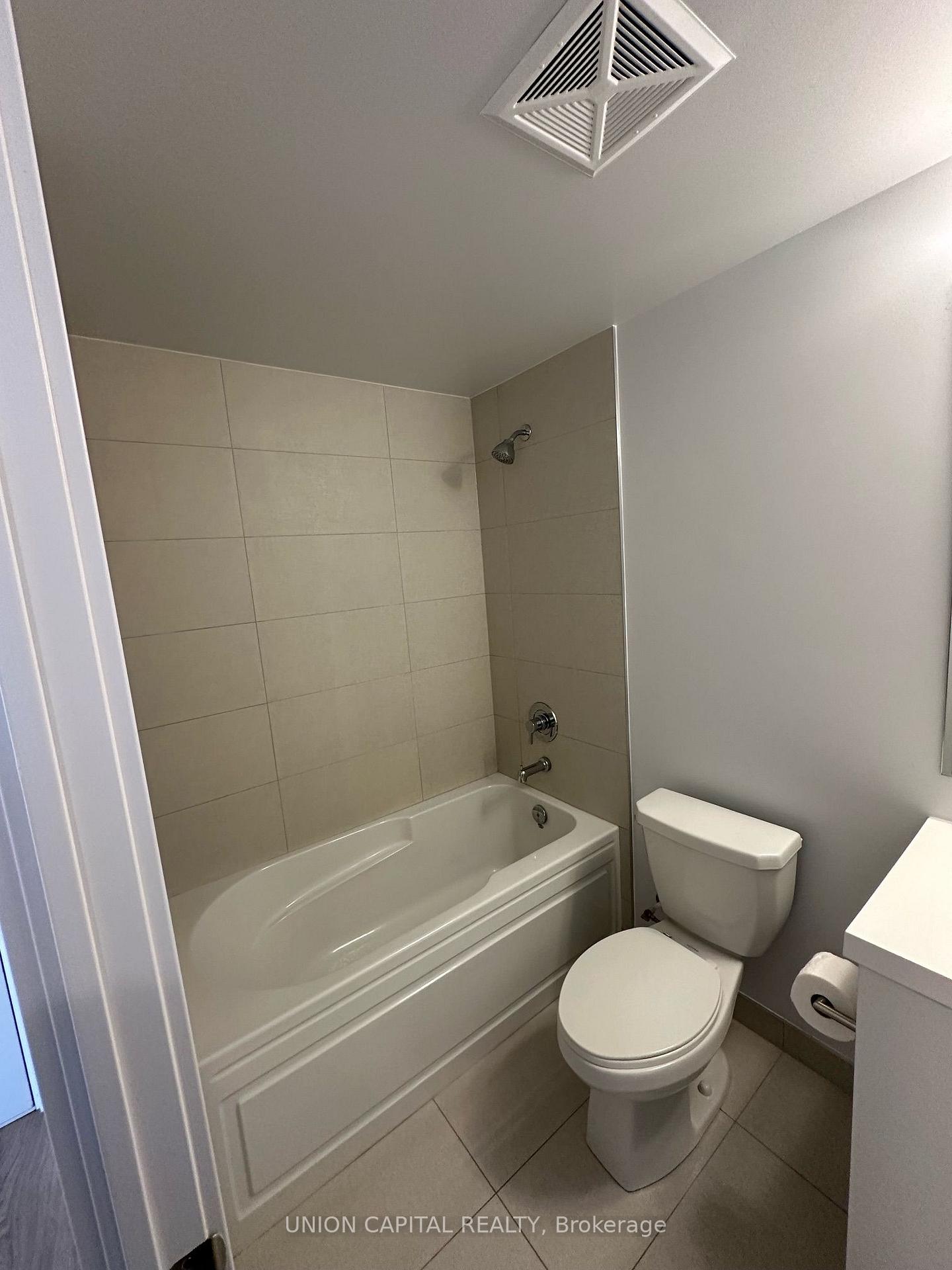 Photo 6 of Unit 2221, 2550 Simcoe Street N, Oshawa, Windfields — HOMEH
