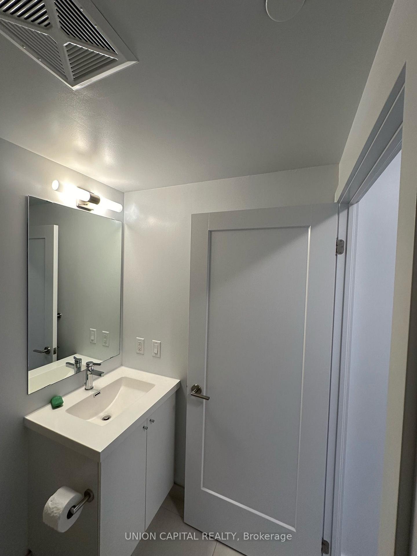 Photo 7 of Unit 2221, 2550 Simcoe Street N, Oshawa, Windfields — HOMEH
