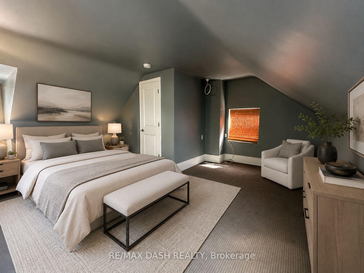 Photo 1 of Unit Upper, 1531 Queen Street E, Toronto, Greenwood-Coxwell — HOMEH