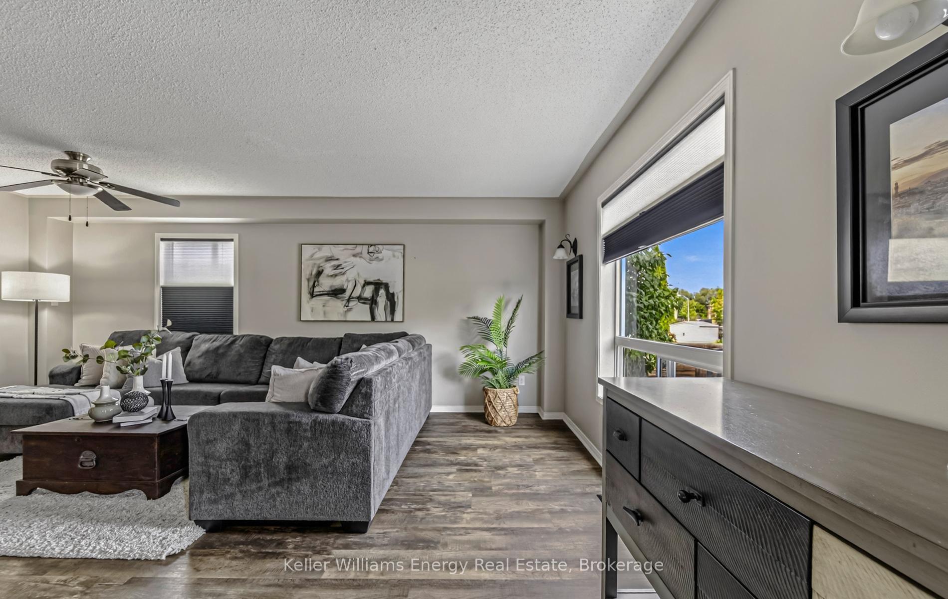 Photo 23 of 81 Eldad Drive, Clarington, Bowmanville — HOMEH