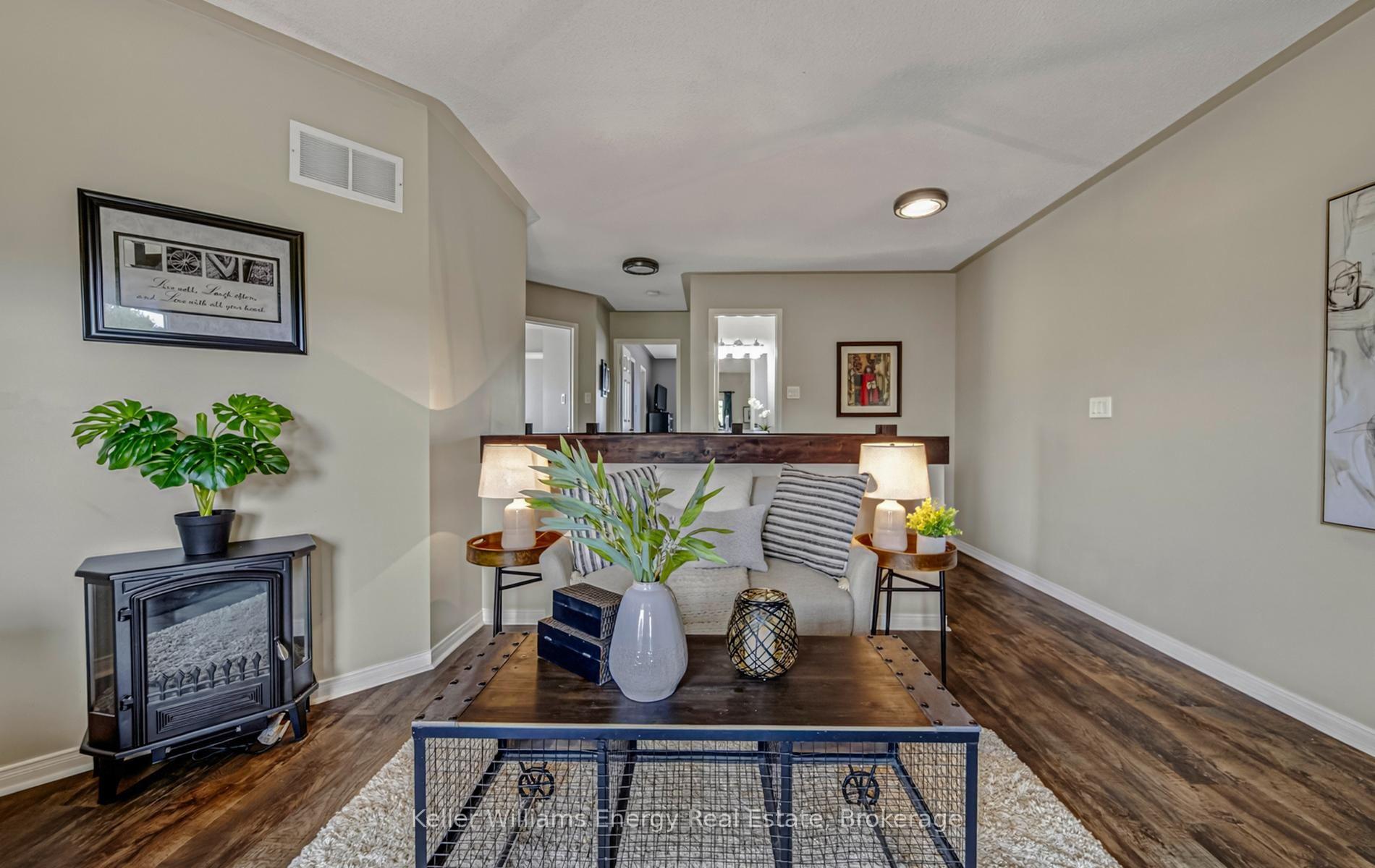 Photo 33 of 81 Eldad Drive, Clarington, Bowmanville — HOMEH