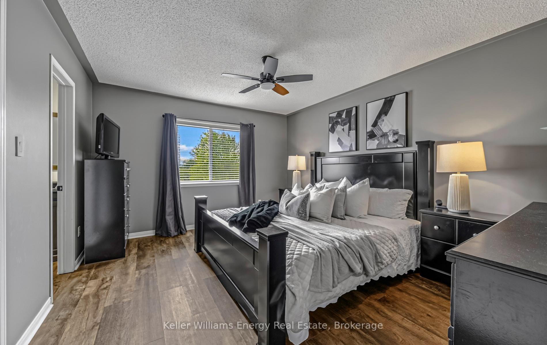 Photo 41 of 81 Eldad Drive, Clarington, Bowmanville — HOMEH