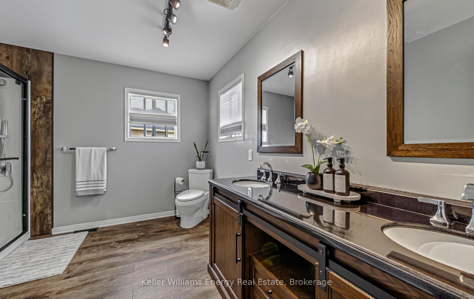 Photo 44 of 81 Eldad Drive, Clarington, Bowmanville — HOMEH