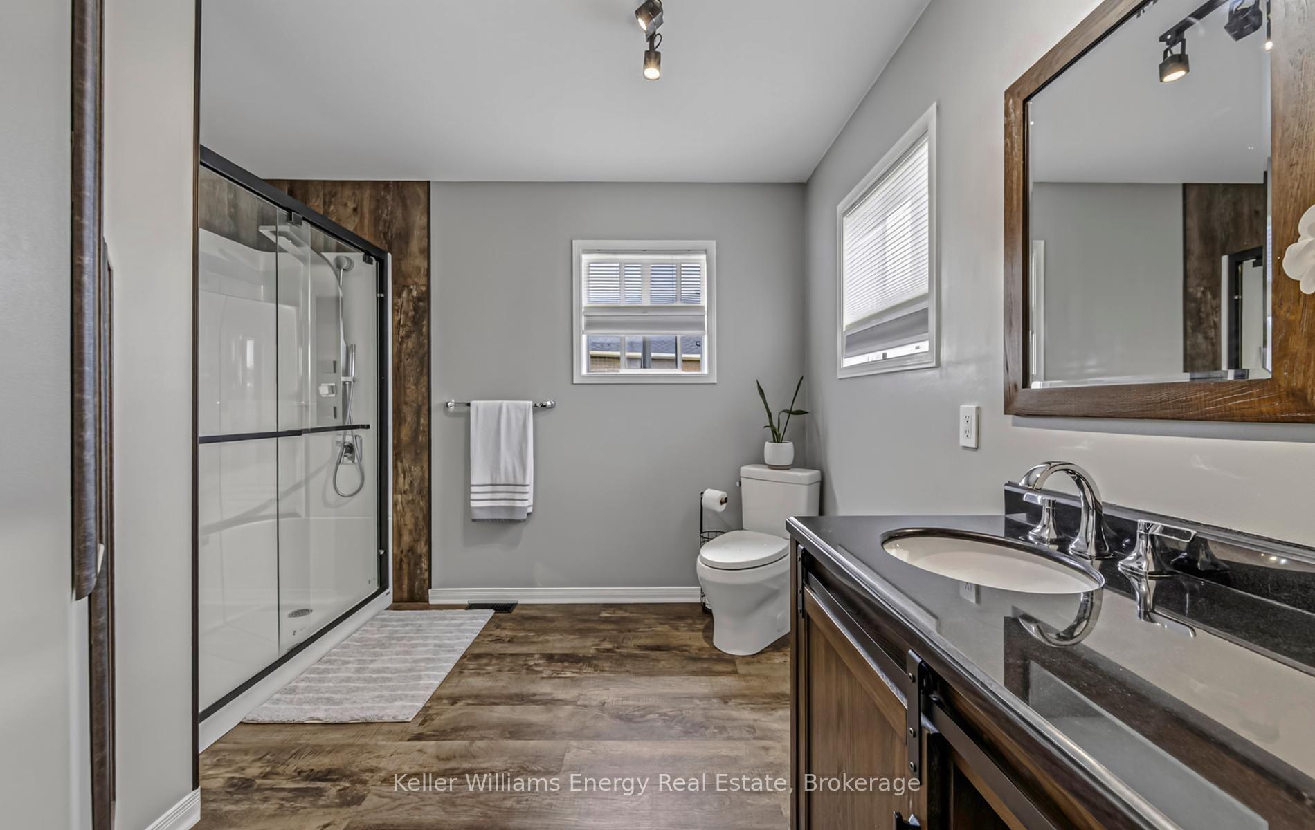 Photo 45 of 81 Eldad Drive, Clarington, Bowmanville — HOMEH