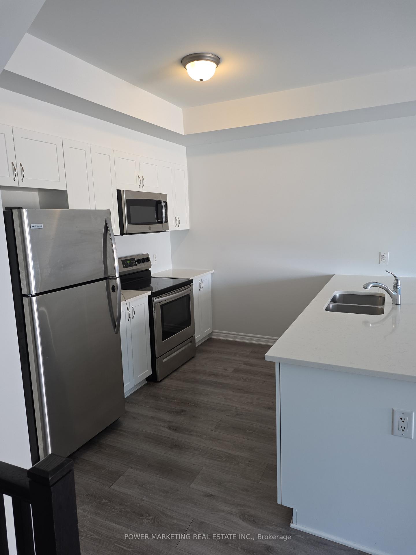 Photo 16 of 641 Makwa Private, Ottawa, CFB Rockcliffe and Area — HOMEH