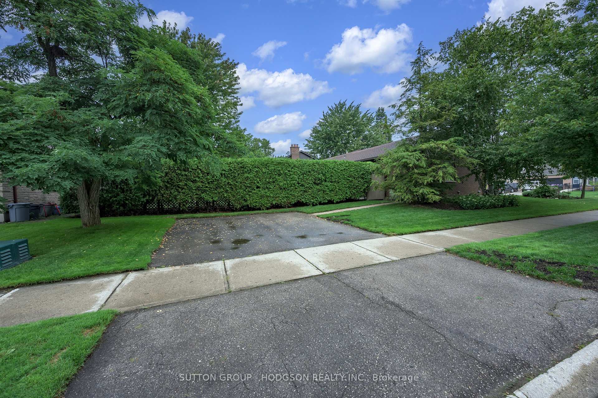 Photo 37 of 86 Parks Edge Close, London, South L — HOMEH