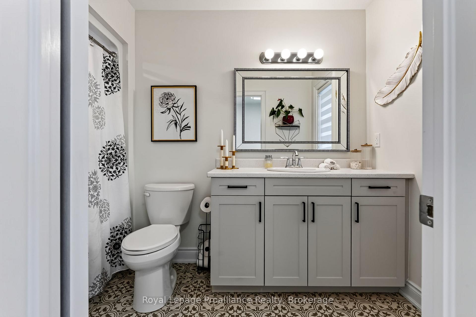 Photo 6 of 492 Hayward Street, Cobourg — HOMEH