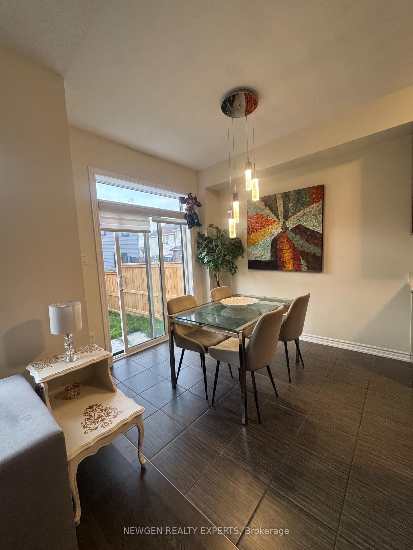 Photo 10 of 4 Ladd Avenue, Brantford, Empire South — HOMEH