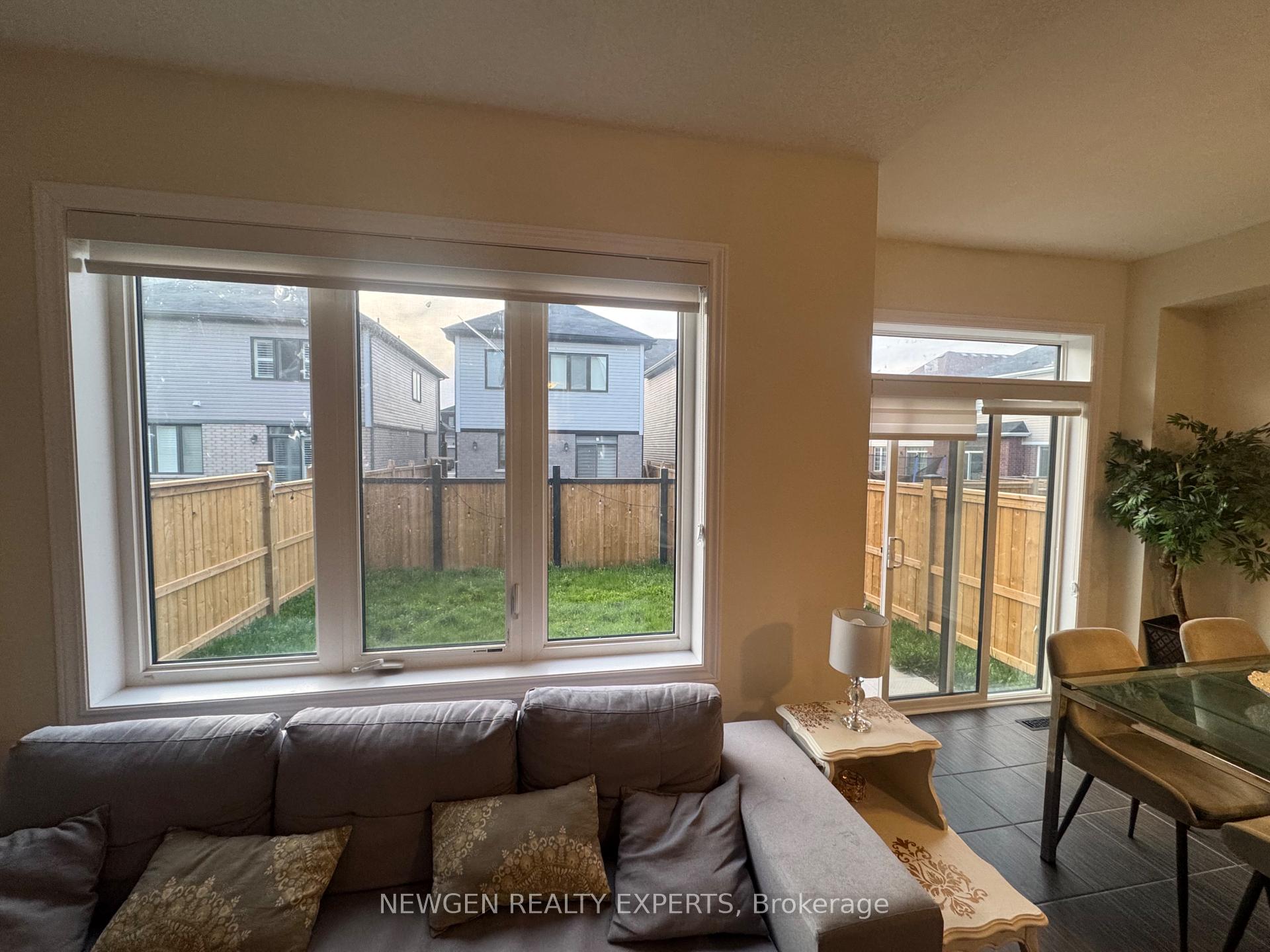 Photo 11 of 4 Ladd Avenue, Brantford, Empire South — HOMEH