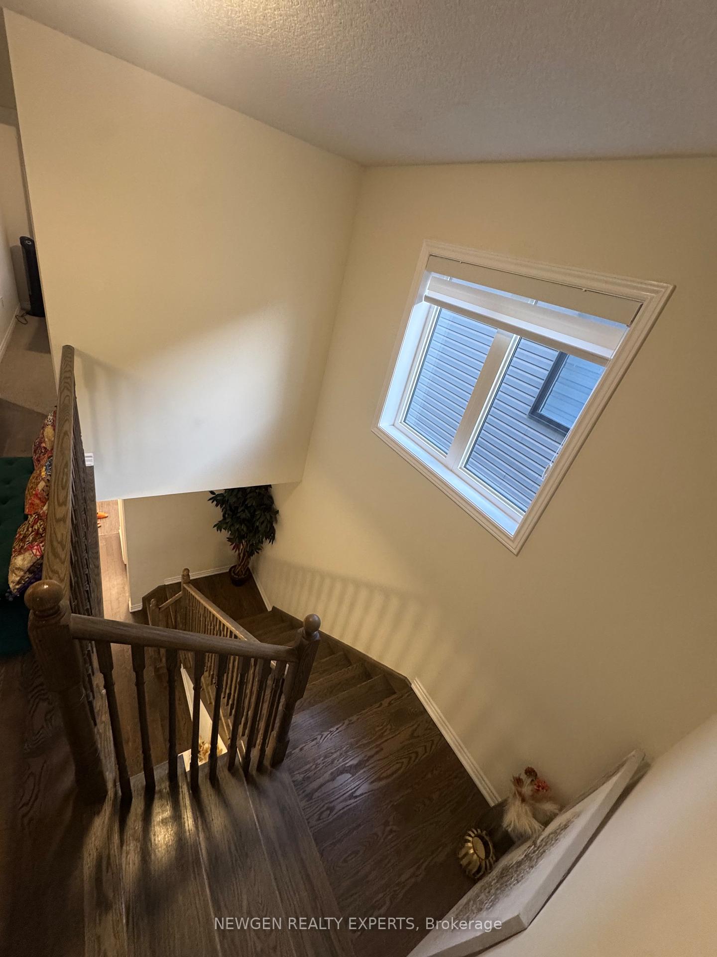 Photo 12 of 4 Ladd Avenue, Brantford, Empire South — HOMEH
