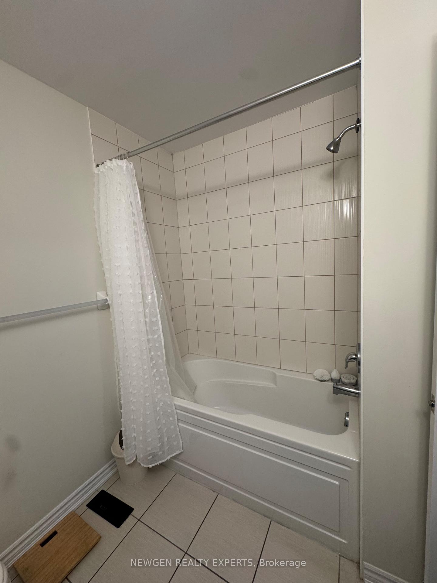 Photo 21 of 4 Ladd Avenue, Brantford, Empire South — HOMEH