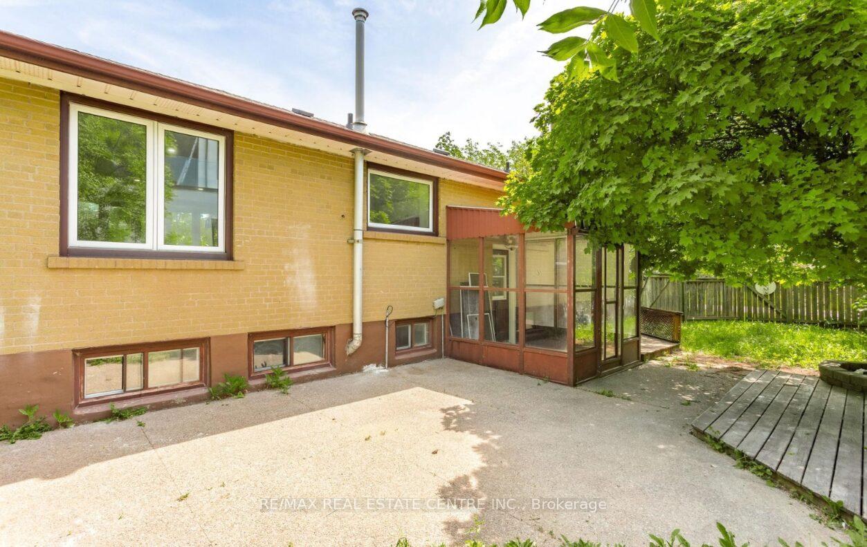 Photo 48 of 474 Seaton Drive, Oakville, West — HOMEH