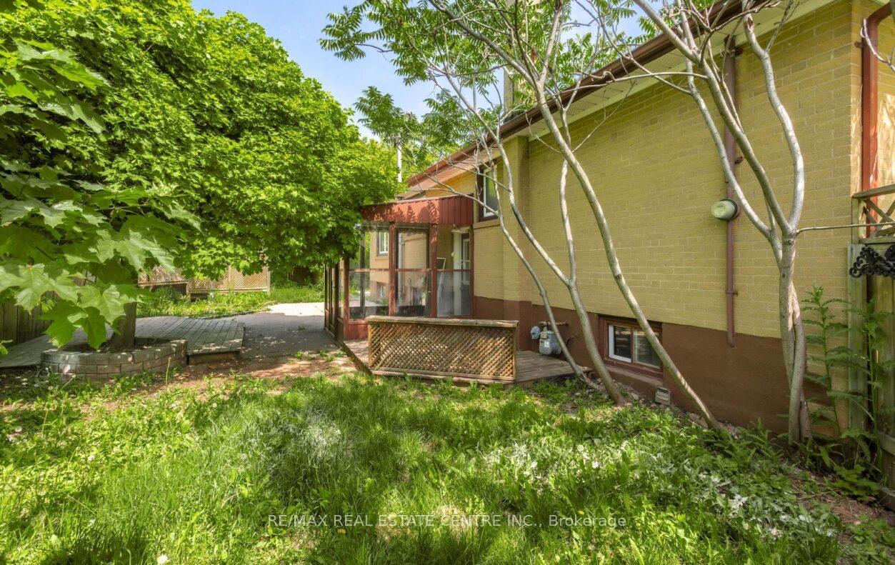 Photo 49 of 474 Seaton Drive, Oakville, West — HOMEH