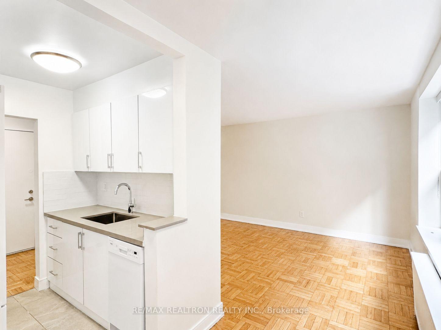 Photo 8 of Unit 109, 1545 Bathurst Street, Toronto, Humewood-Cedarvale — HOMEH