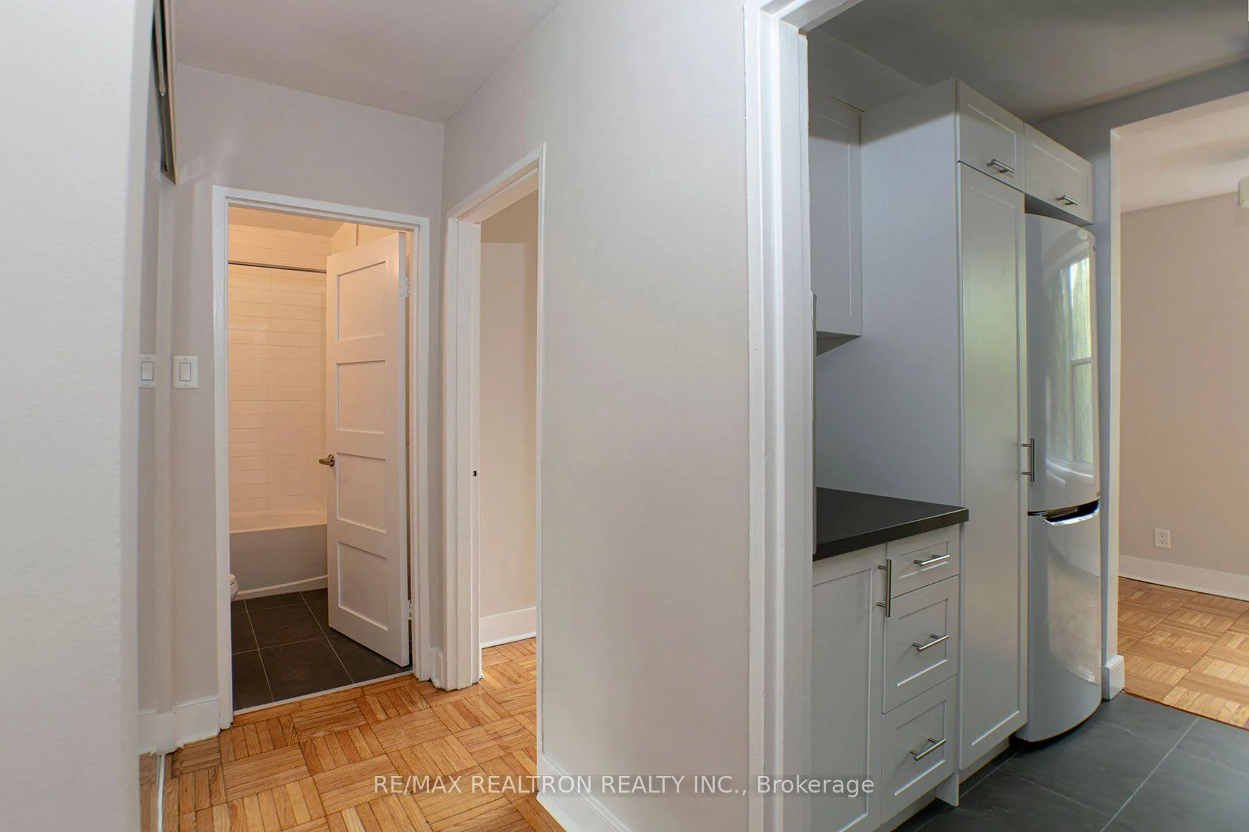 Photo 5 of Unit 109, 1545 Bathurst Street, Toronto, Humewood-Cedarvale — HOMEH