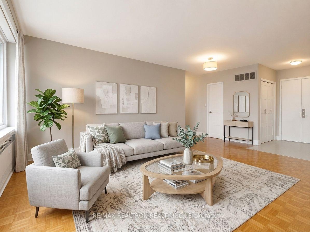 Photo 2 of Unit 503, 10 Shallmar Boulevard, Toronto, Forest Hill North — HOMEH