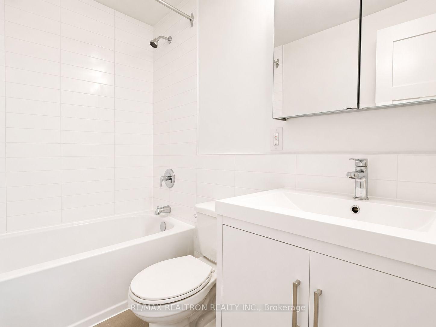 Photo 15 of Unit 503, 10 Shallmar Boulevard, Toronto, Forest Hill North — HOMEH