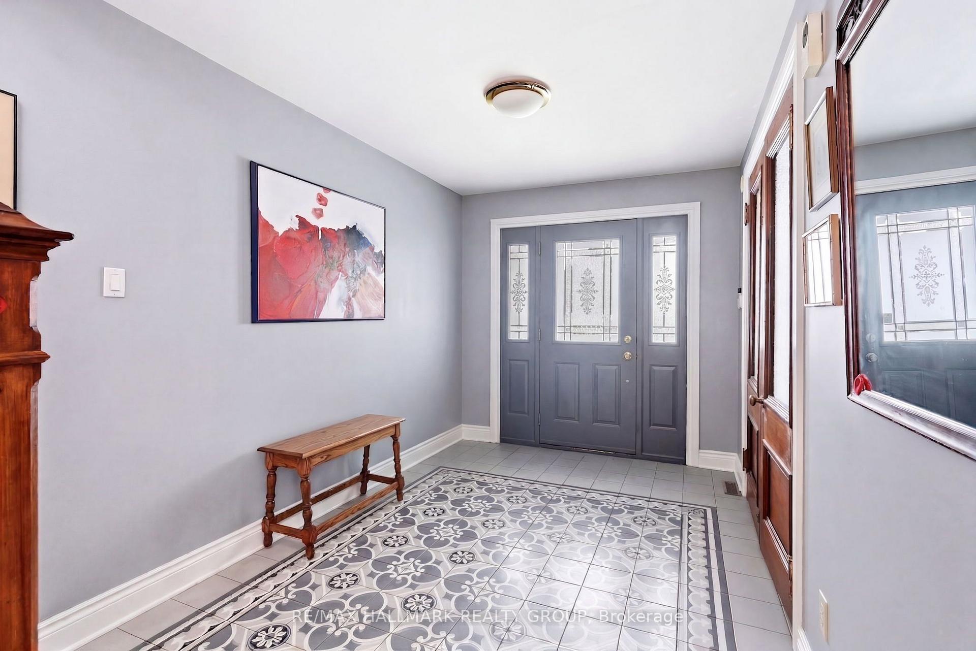 Photo 8 of 53 Scrivens Street, Ottawa, Britannia — HOMEH