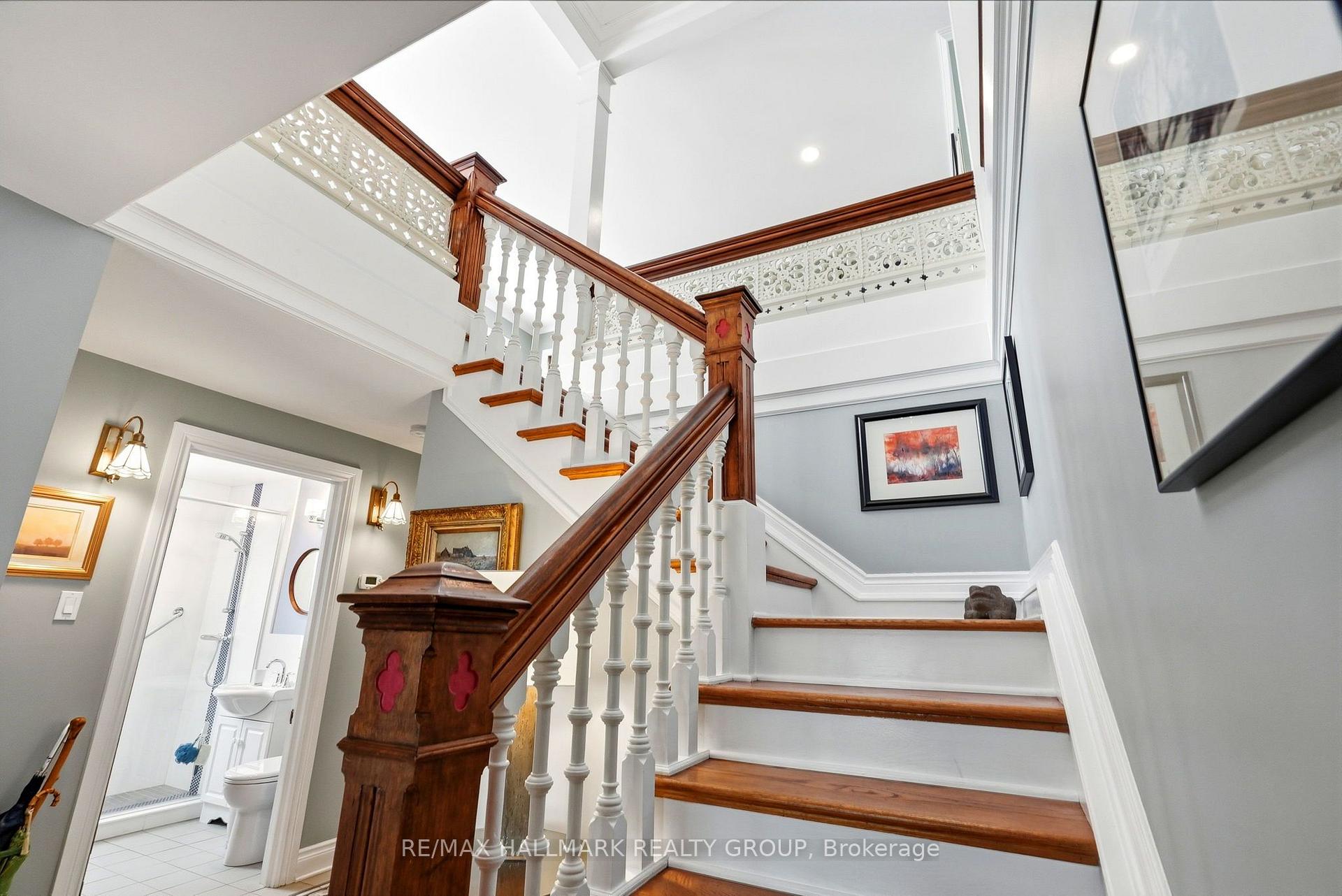Photo 17 of 53 Scrivens Street, Ottawa, Britannia — HOMEH