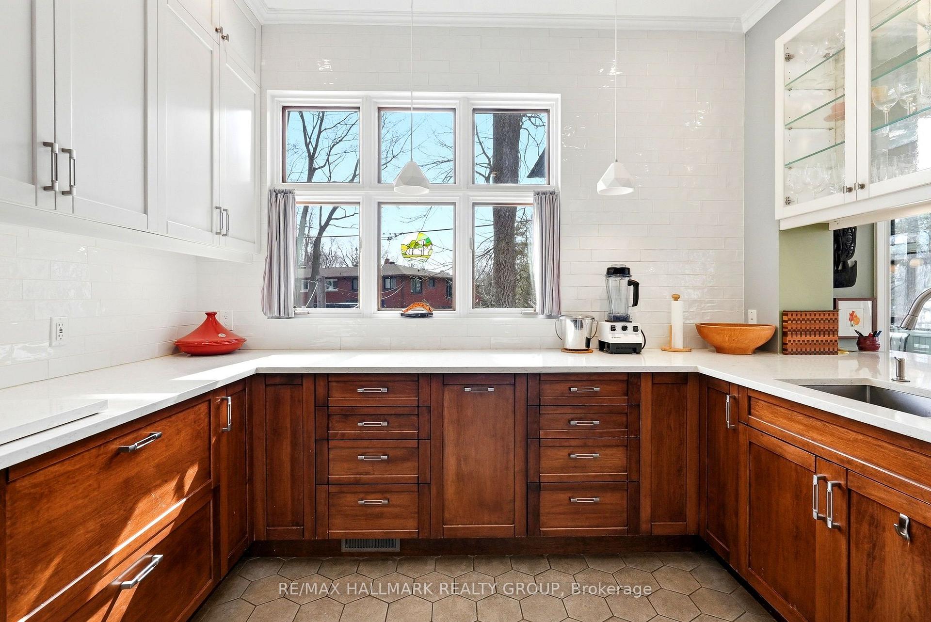 Photo 30 of 53 Scrivens Street, Ottawa, Britannia — HOMEH