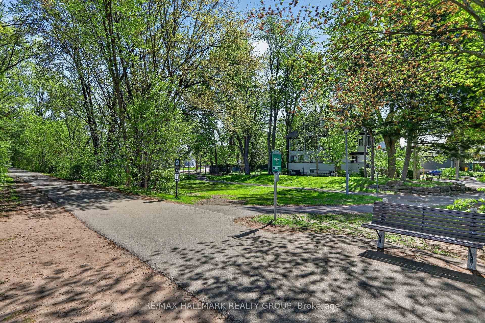Photo 52 of 53 Scrivens Street, Ottawa, Britannia — HOMEH