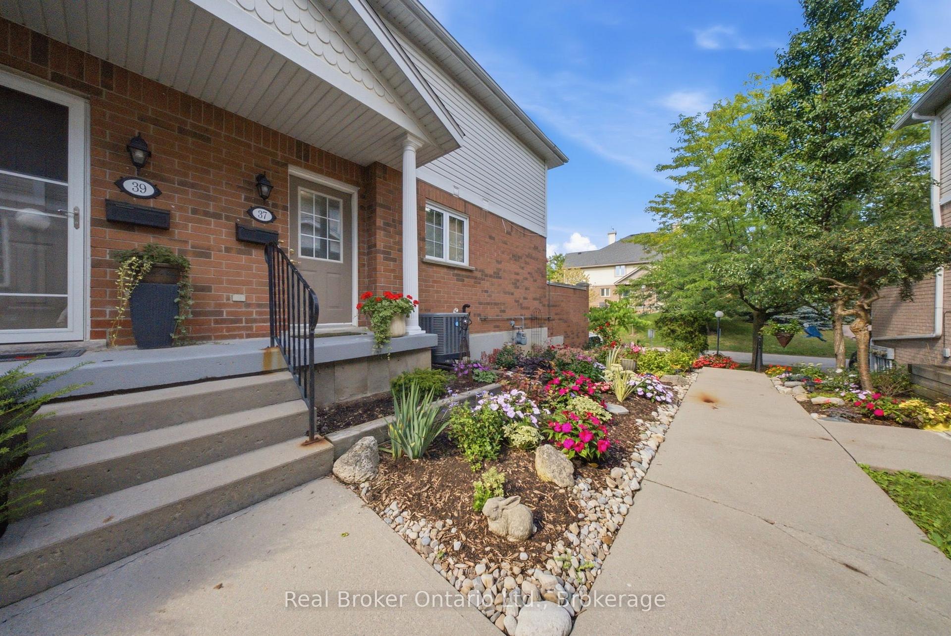 Photo 2 of Unit 37, 941 Gordon Street, Guelph, Kortright West — HOMEH