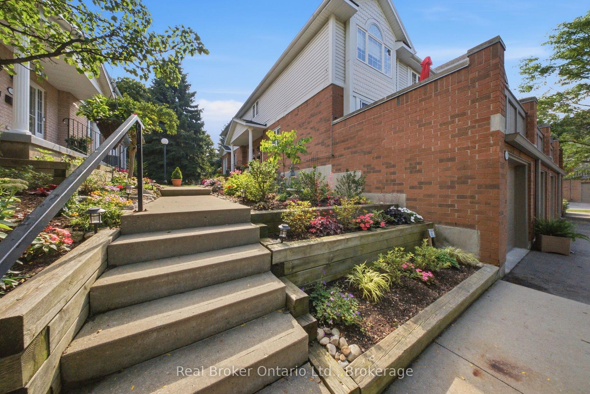 Photo 4 of Unit 37, 941 Gordon Street, Guelph, Kortright West — HOMEH