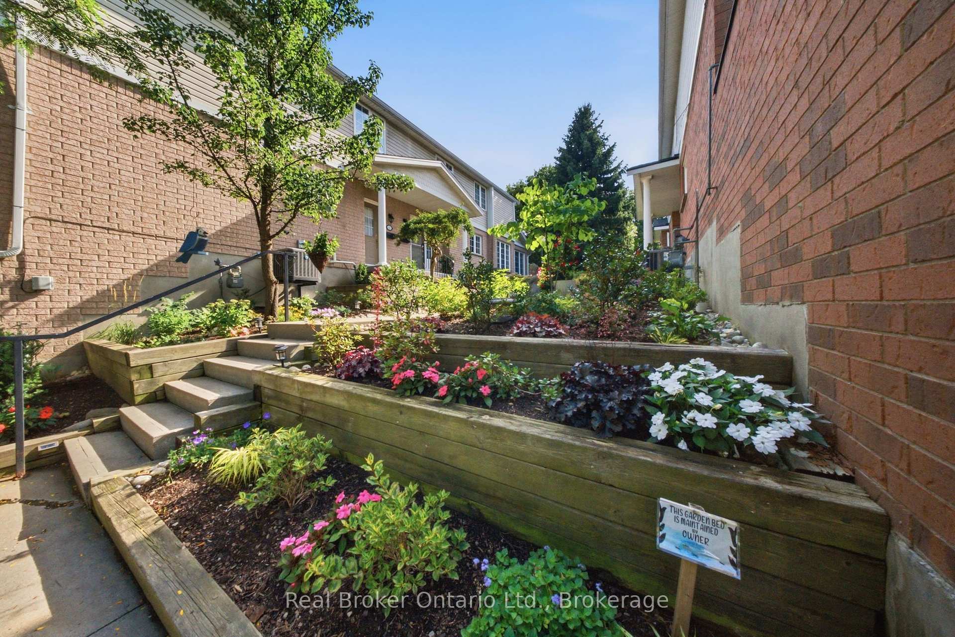 Photo 5 of Unit 37, 941 Gordon Street, Guelph, Kortright West — HOMEH