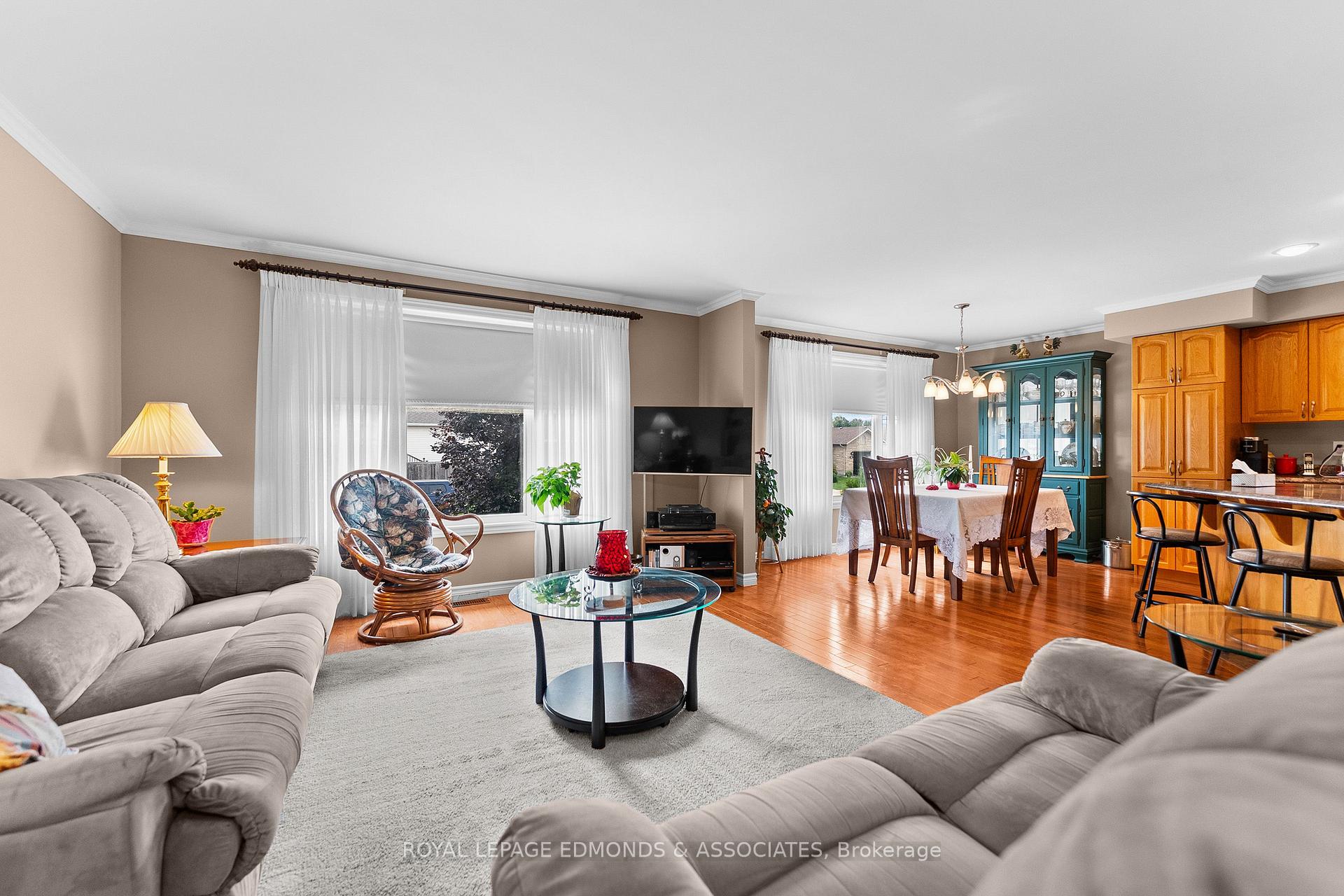 Photo 11 of 626 Moss Drive, Pembroke, Pembroke — HOMEH