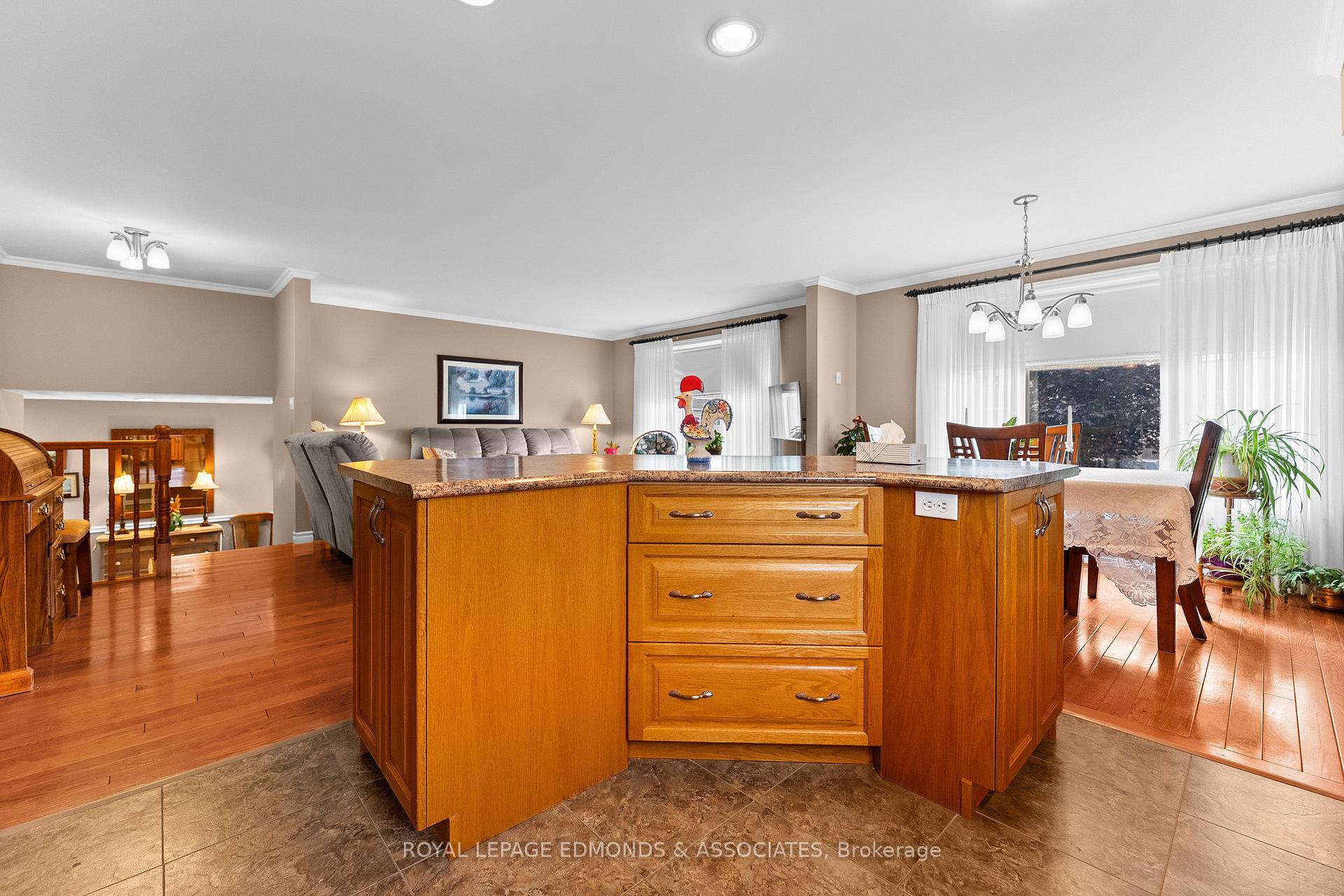 Photo 18 of 626 Moss Drive, Pembroke, Pembroke — HOMEH