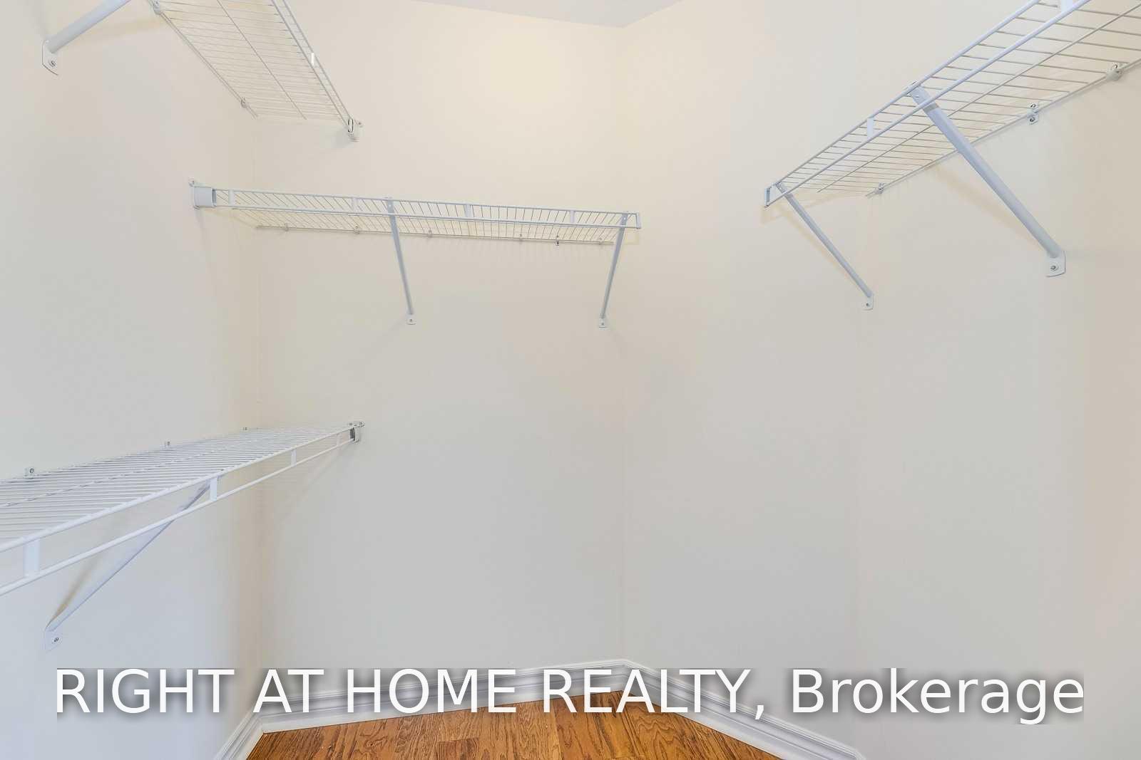 Photo 26 of Unit Upper, 455 Clarkson Gate, Milton, Ford — HOMEH