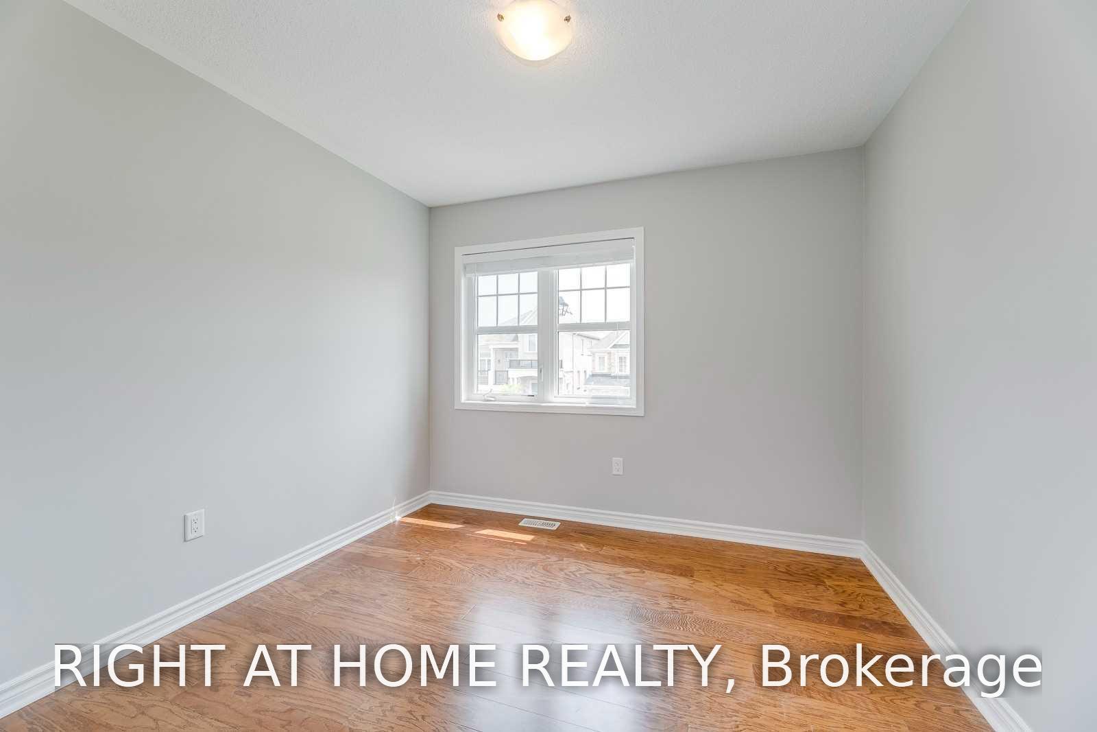Photo 27 of Unit Upper, 455 Clarkson Gate, Milton, Ford — HOMEH