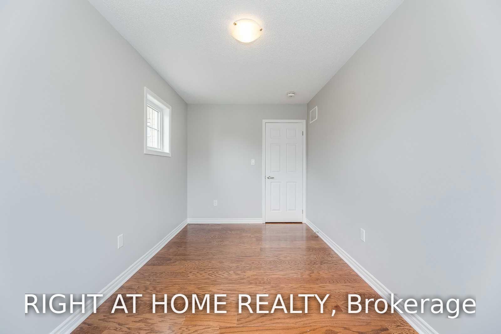 Photo 30 of Unit Upper, 455 Clarkson Gate, Milton, Ford — HOMEH
